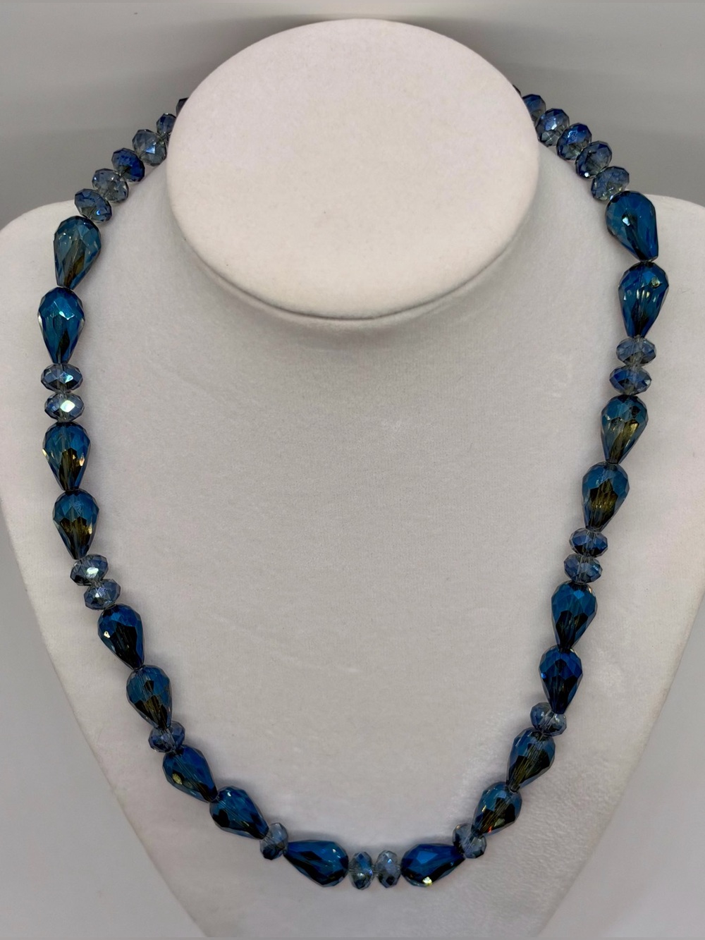 Blue Faceted Bead Necklace
